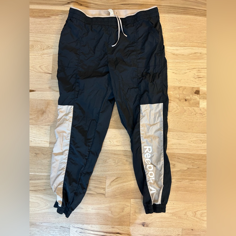 Reebok windbreaker joggers size XL